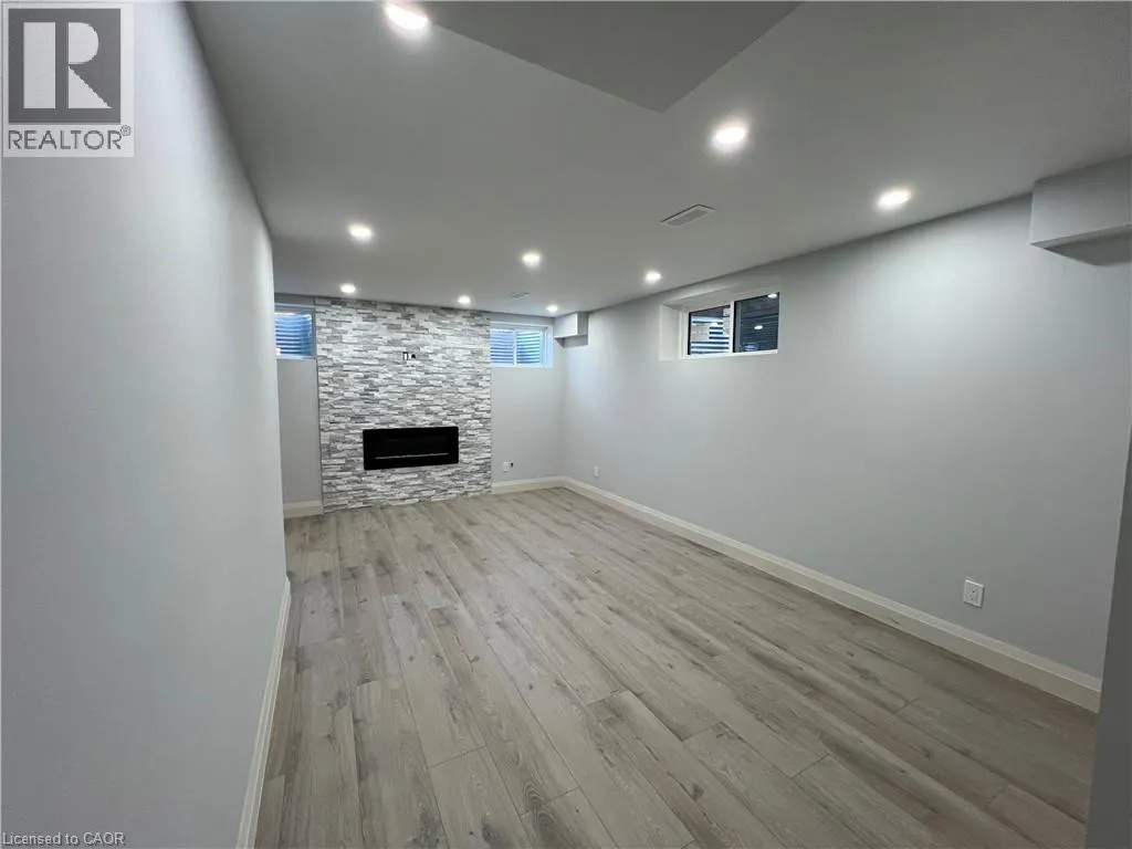14 QUEENSGATE Crescent Unit# Lower, #Lower