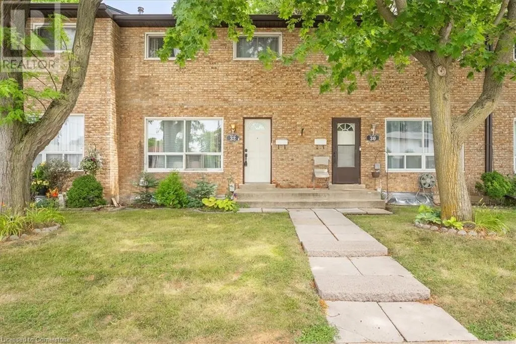 32 RIVERDALE Drive