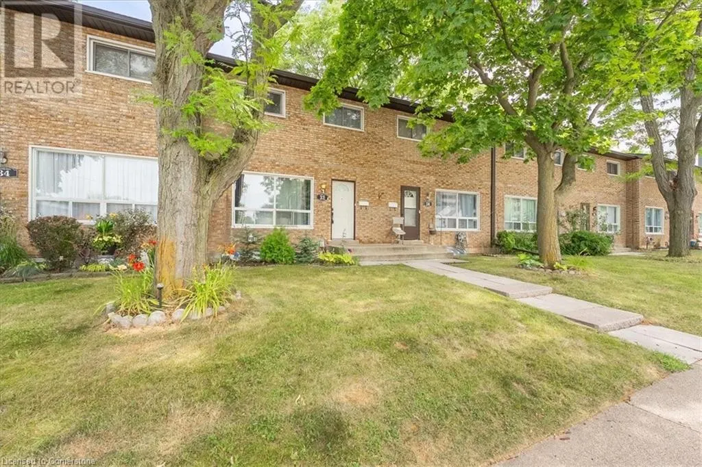 32 RIVERDALE Drive