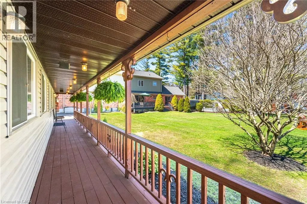 587 HILLCREST Road