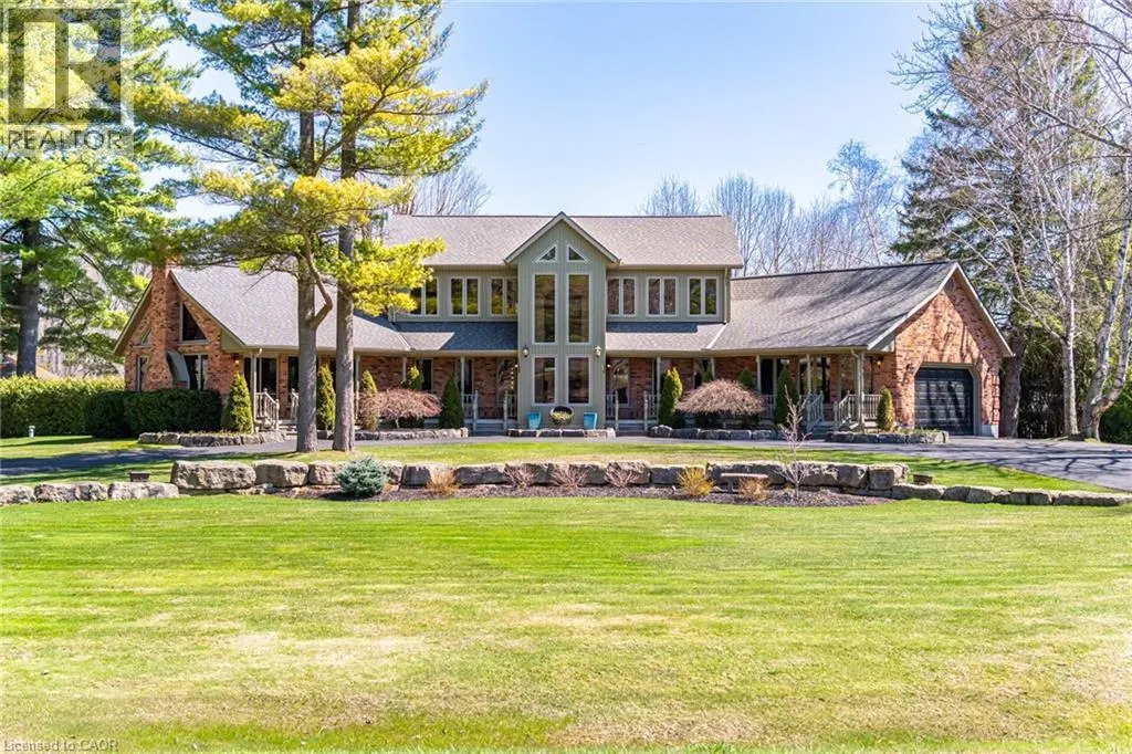 587 HILLCREST Road