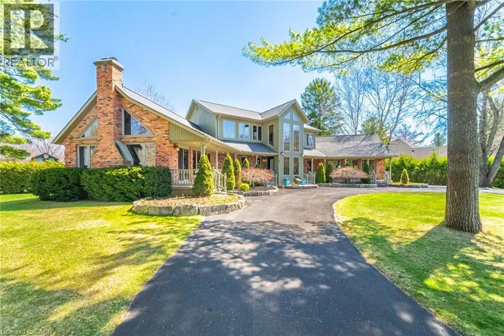 587 HILLCREST Road