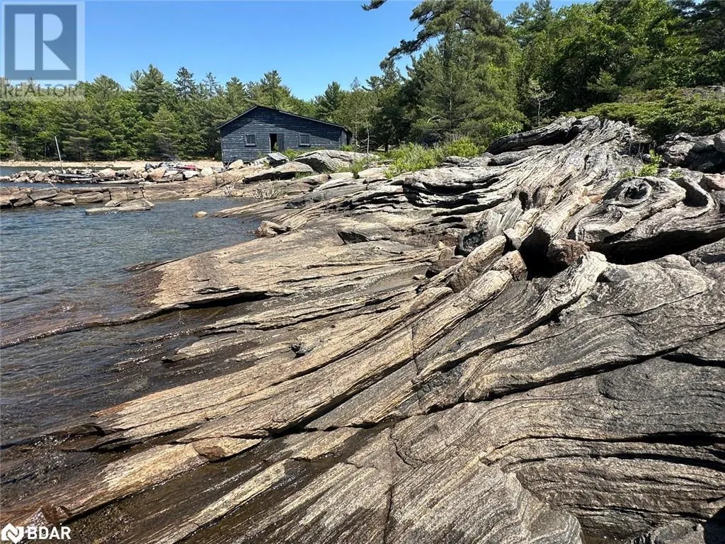 25 SHAWANAGA LANDING Road