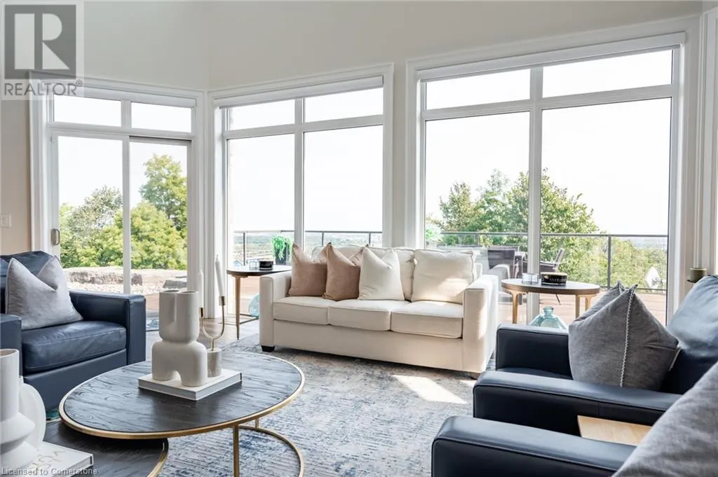 5500 STEELES Avenue W