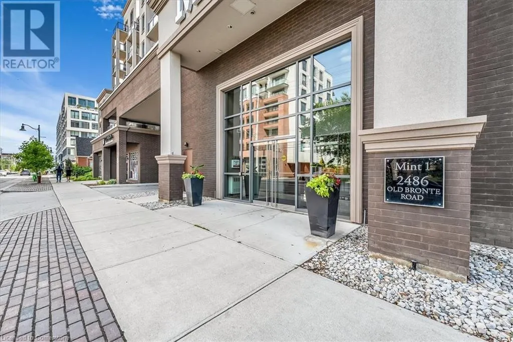 2486 OLD BRONTE Road Unit# 819, #819