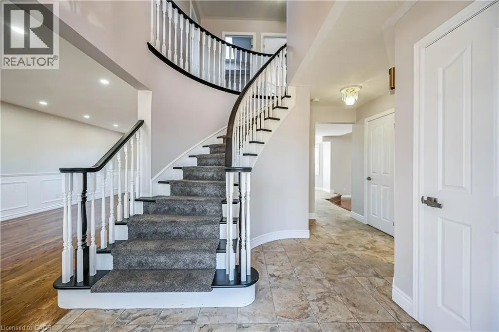 228 HIGHLAND Road W