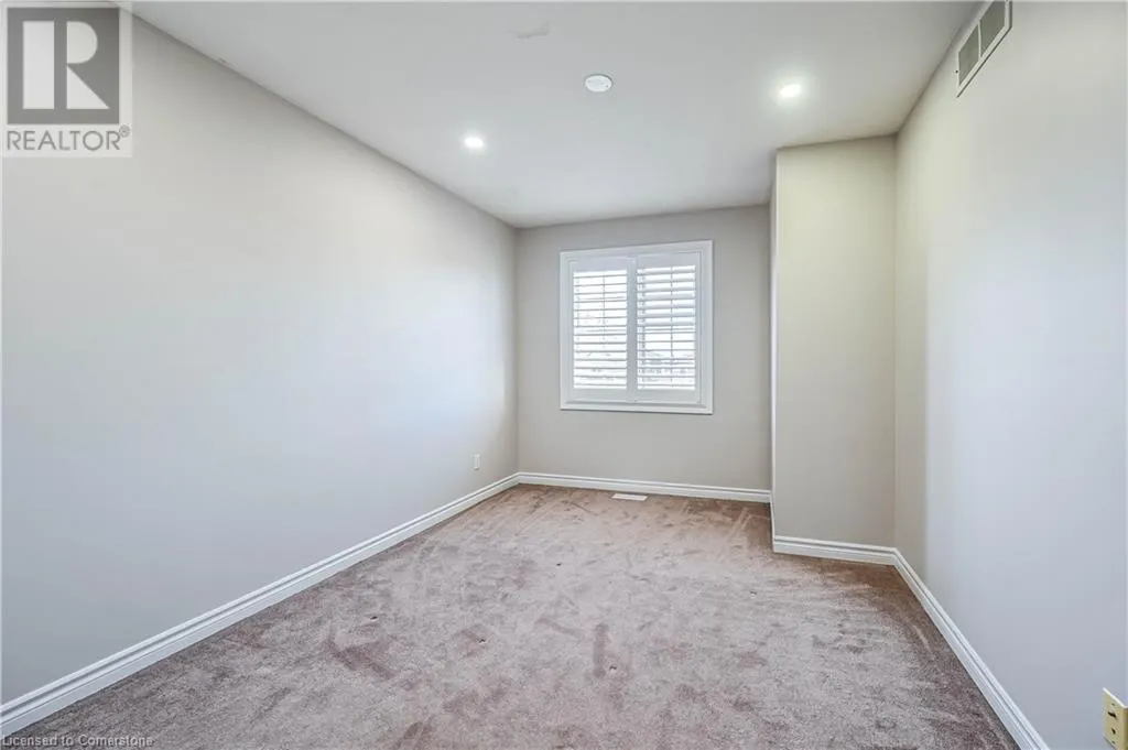 228 HIGHLAND Road W