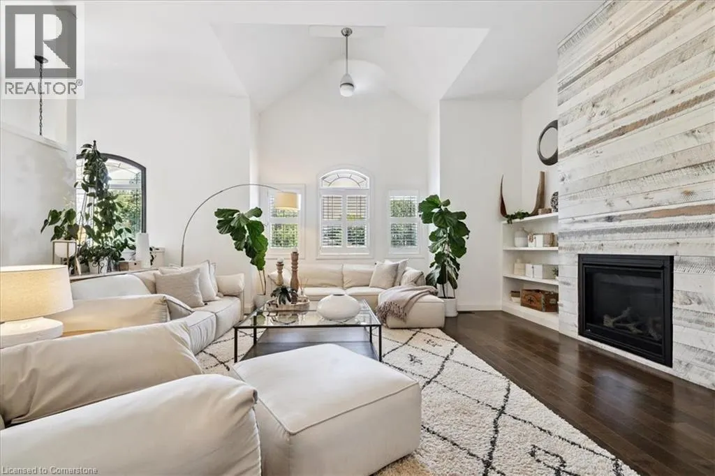 61 NISKA Drive