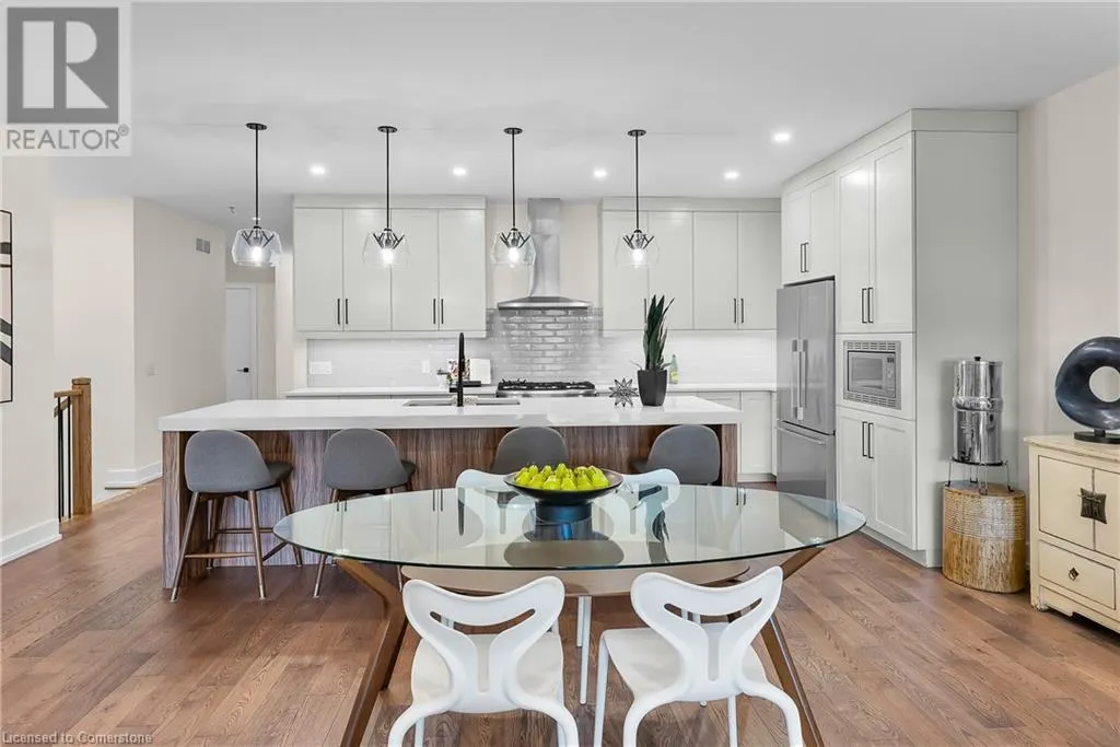 7 TALIESIN Trail