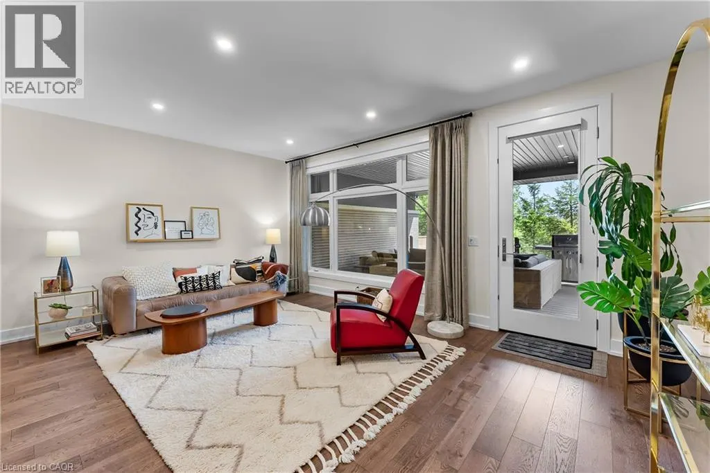7 TALIESIN Trail