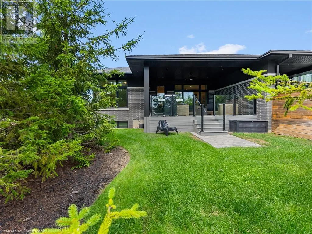 7 TALIESIN Trail