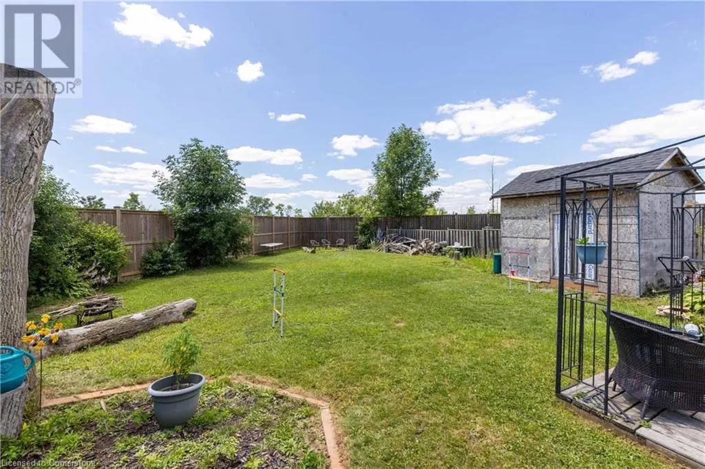 7709 RONNIE Crescent