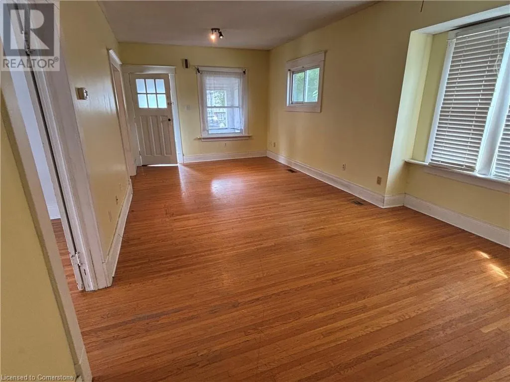 9 GRANTHAM Avenue S