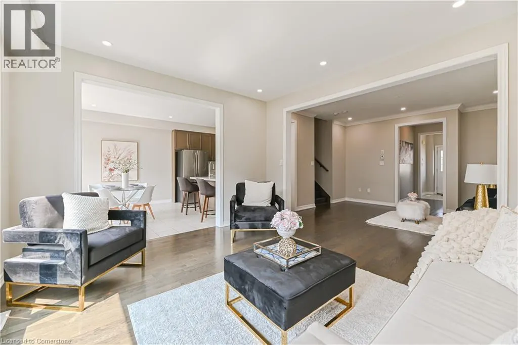 24 WEATHERALL Avenue
