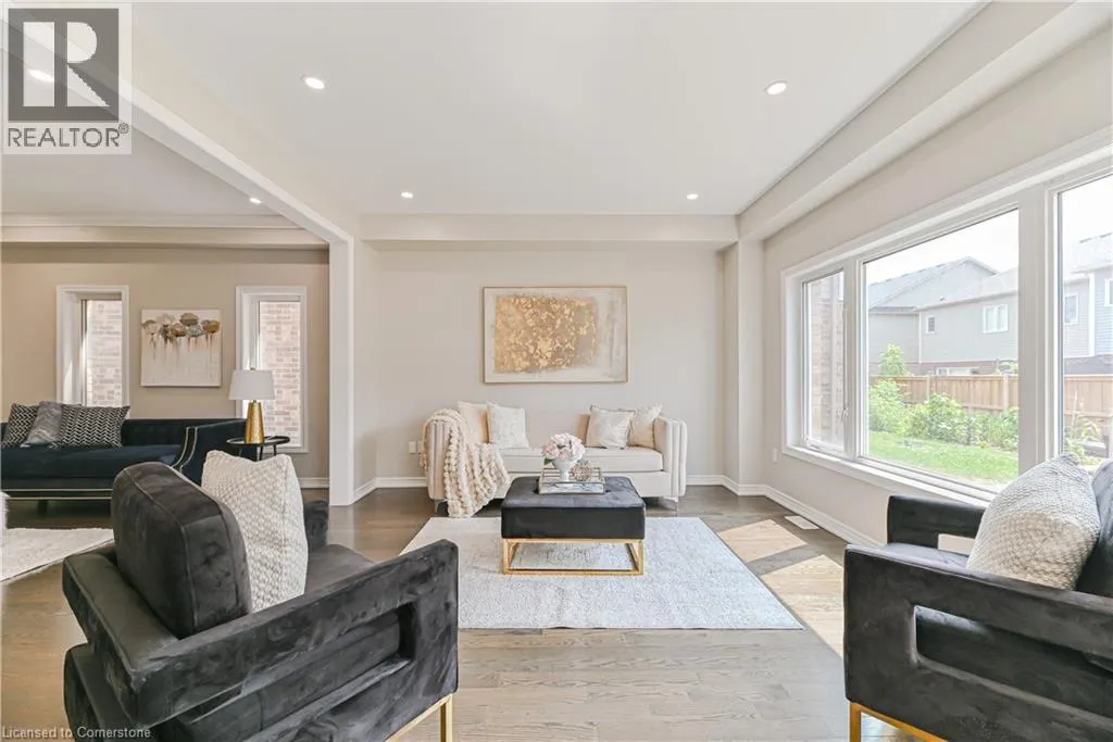 24 WEATHERALL Avenue