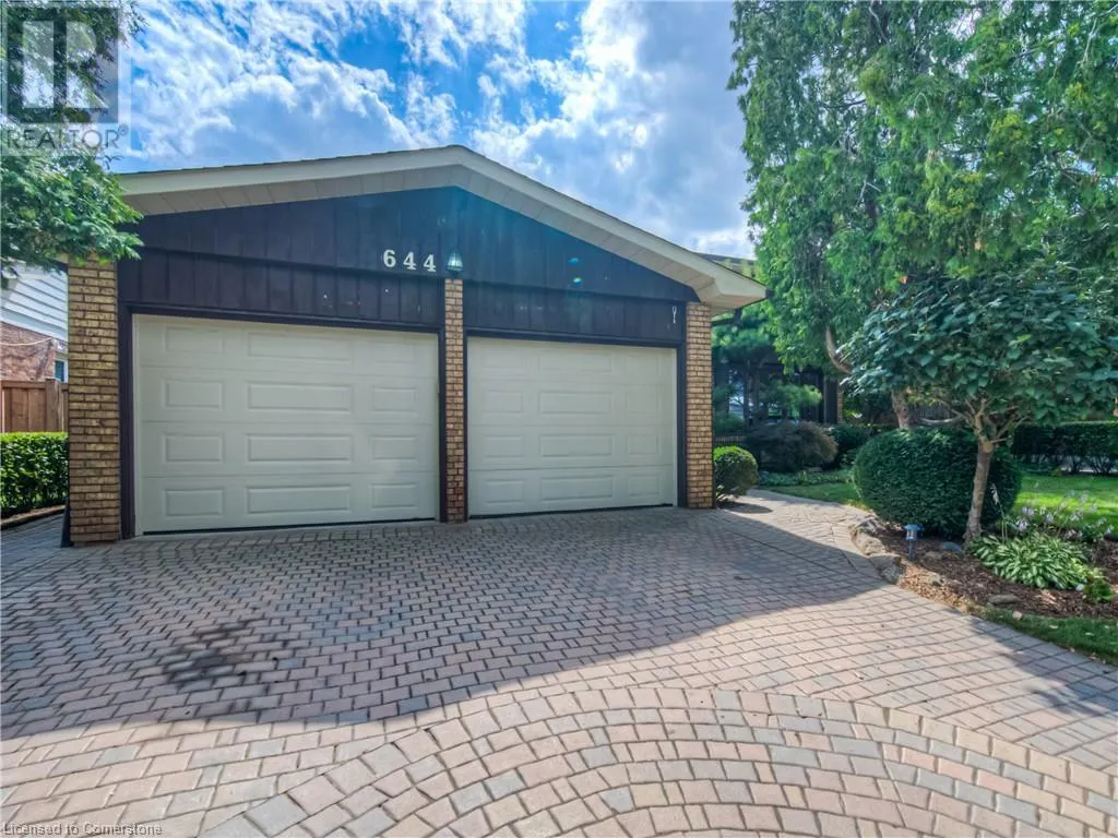 644 DONNA Court