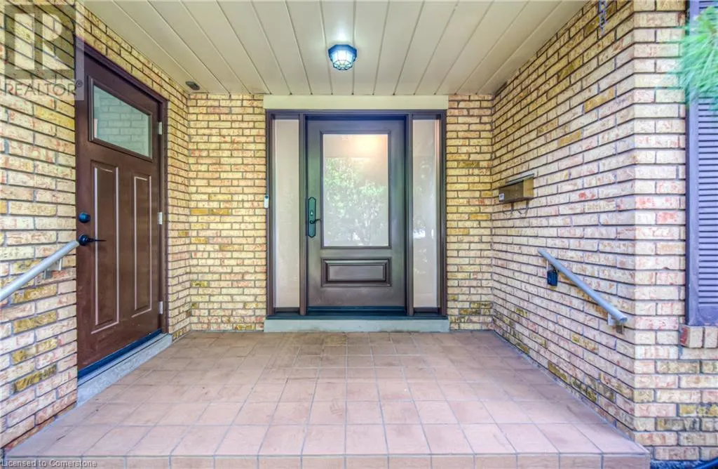 644 DONNA Court