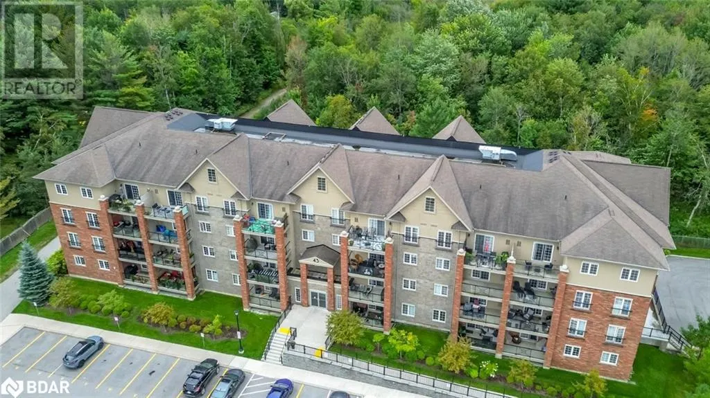 43 FERNDALE Drive S Unit# 305, #305