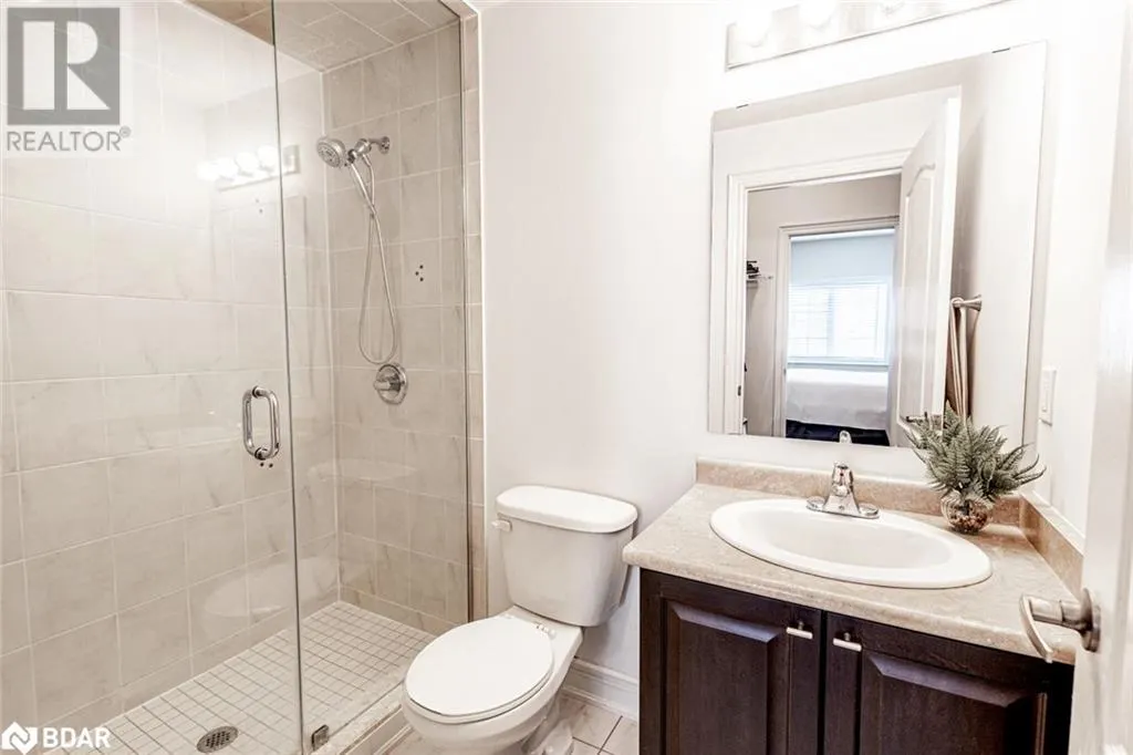 43 FERNDALE Drive S Unit# 305, #305