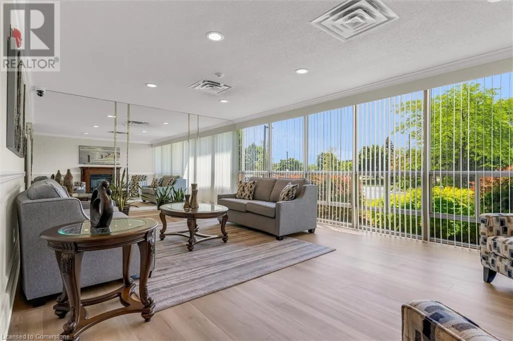 5070 PINEDALE Avenue Unit# 207, #207