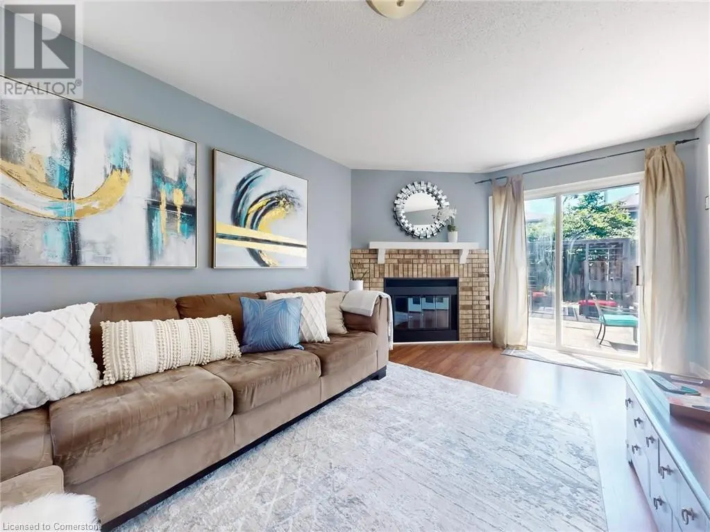 4026 RENFREW Crescent