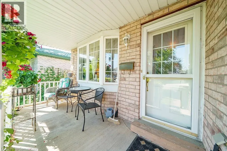 53 CASTLEBURY Drive