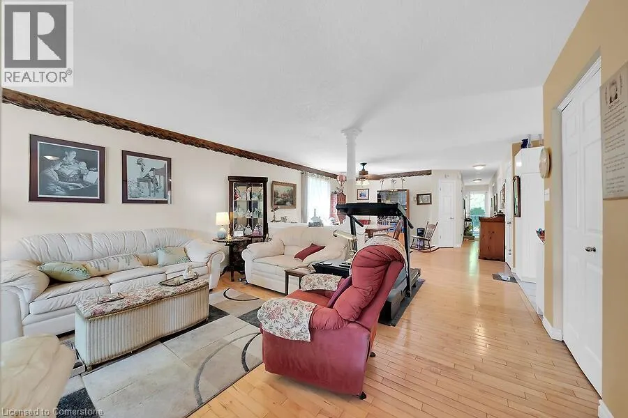 53 CASTLEBURY Drive