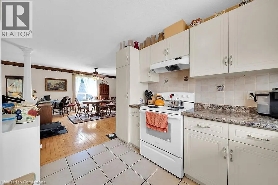 53 CASTLEBURY Drive