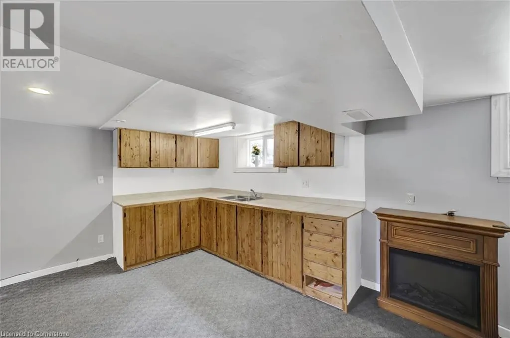 47 WORSLEY Road