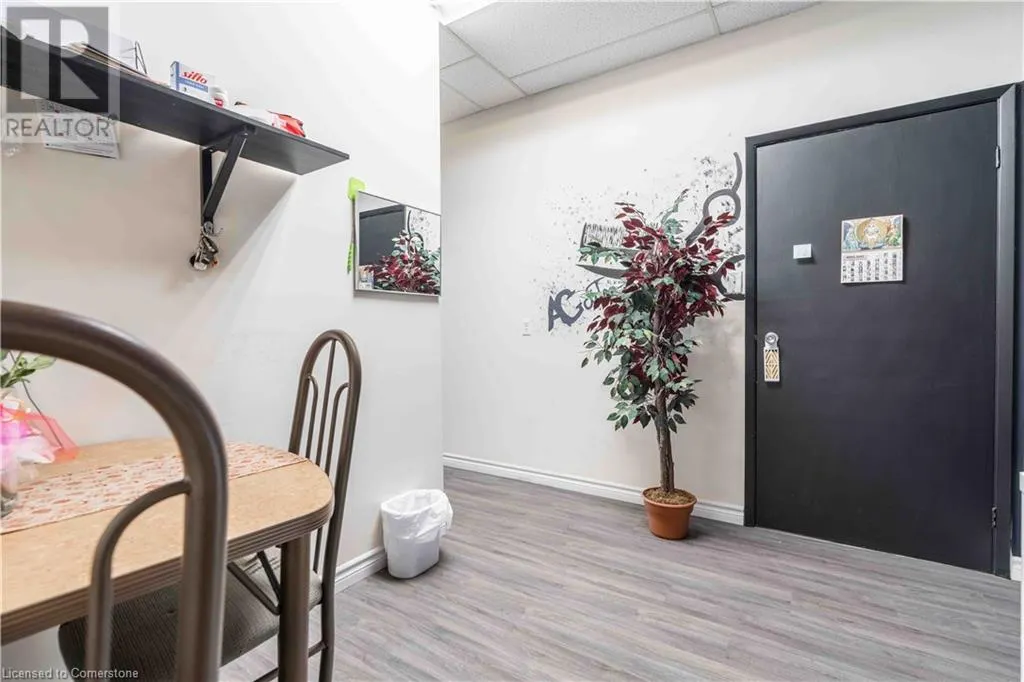720 UPPER JAMES Street Unit# 5, #5
