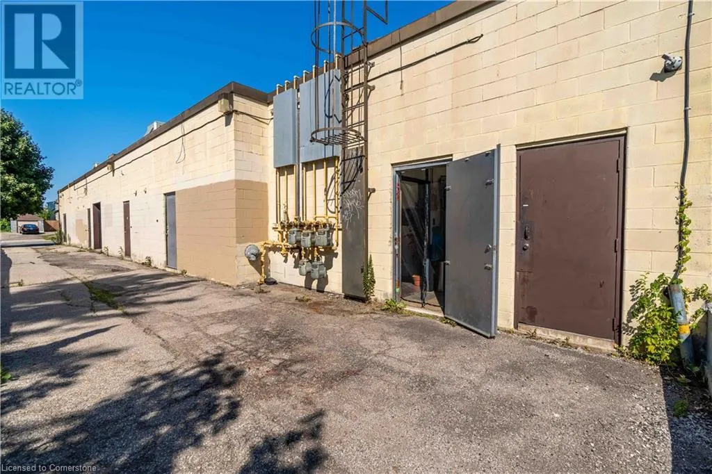 720 UPPER JAMES Street Unit# 5, #5