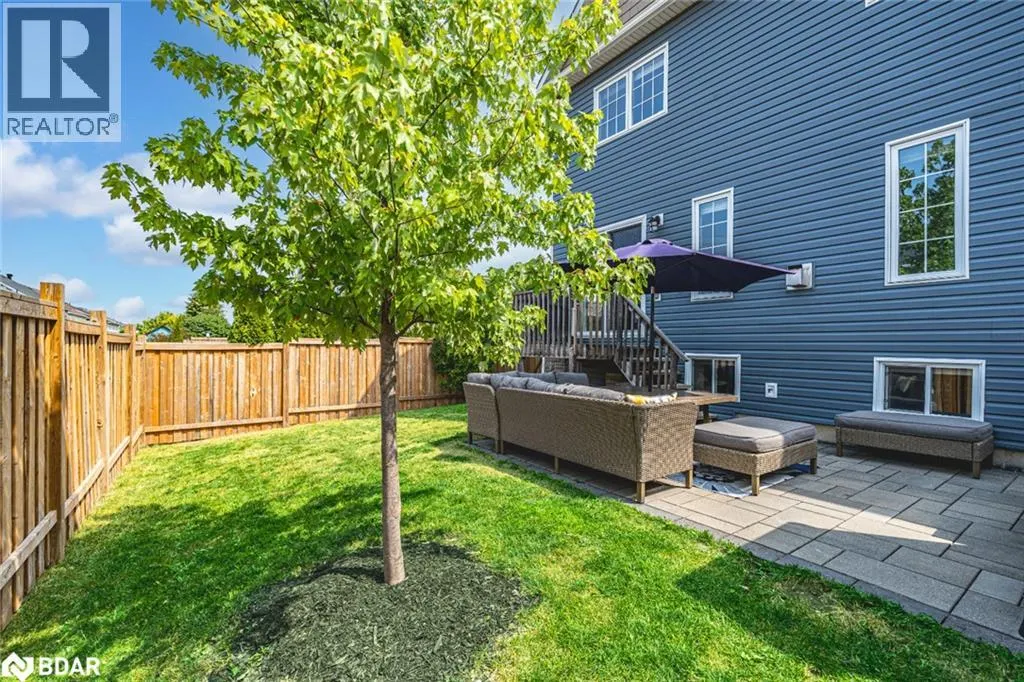 42 SUCCESSION Crescent