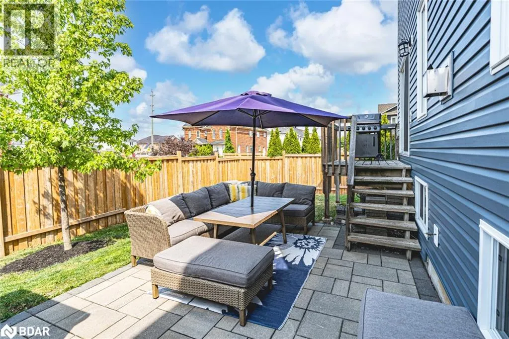 42 SUCCESSION Crescent