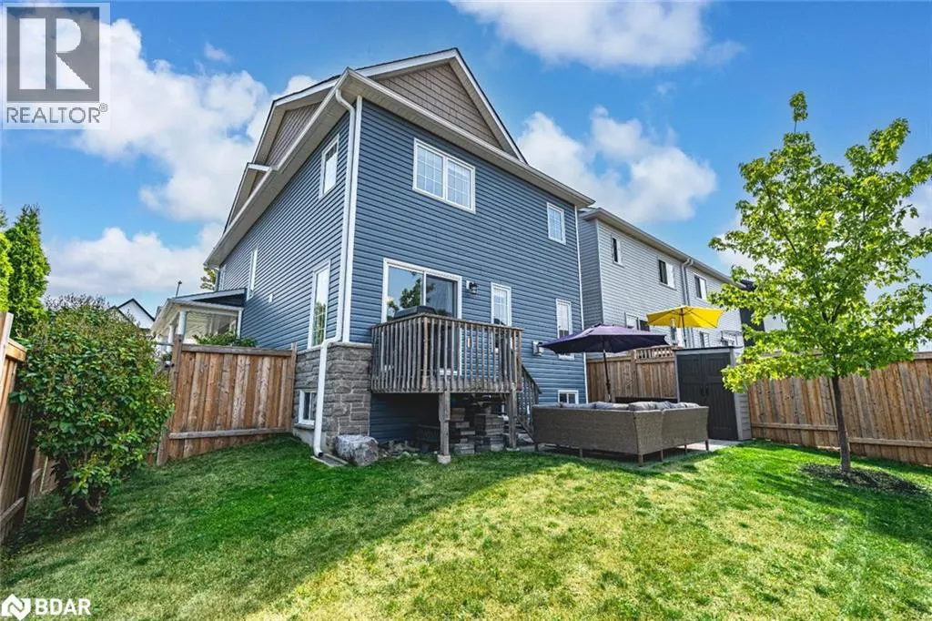 42 SUCCESSION Crescent