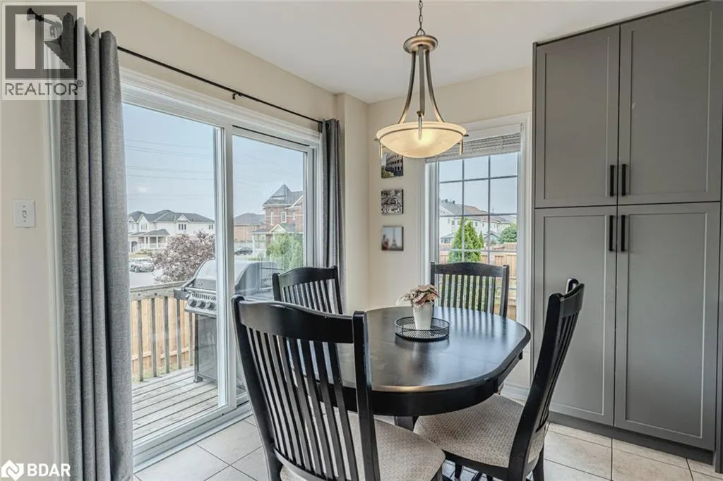 42 SUCCESSION Crescent