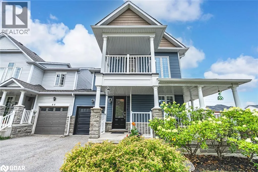 42 SUCCESSION Crescent