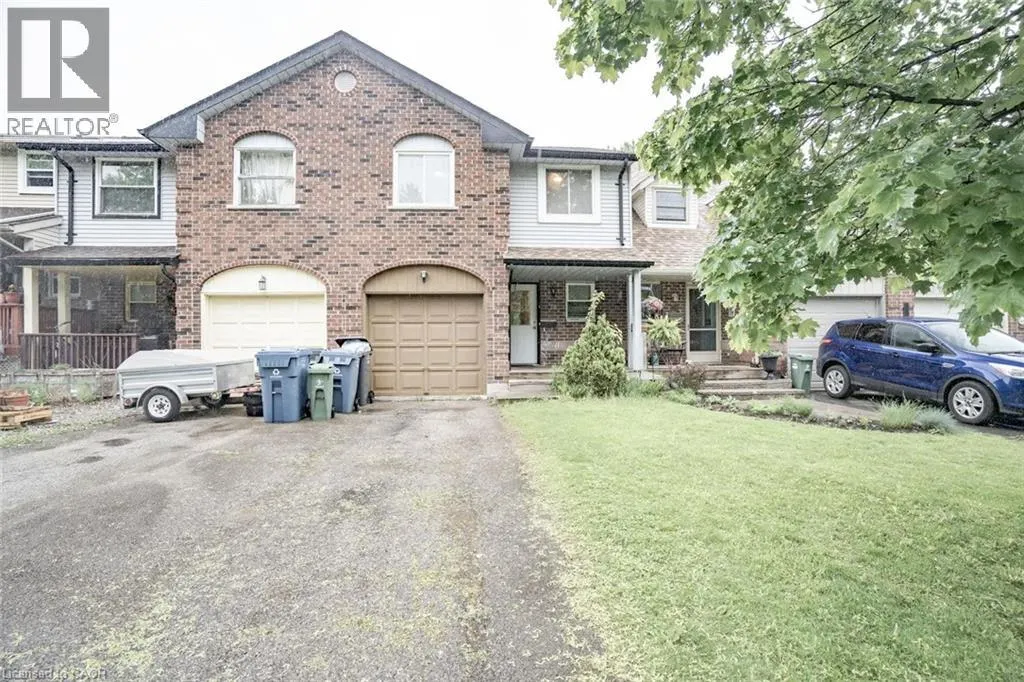 78 GRANDRIDGE Crescent