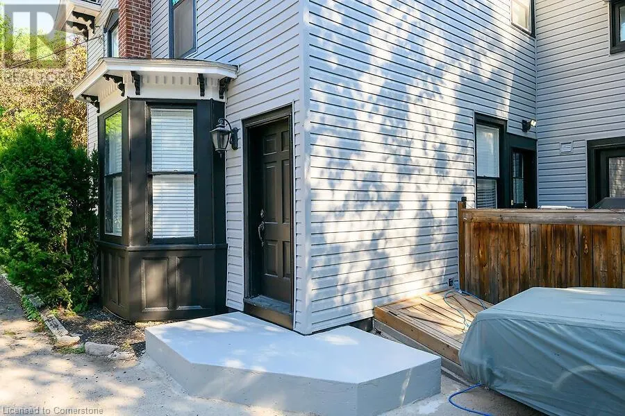 23 MOUNTAIN Street