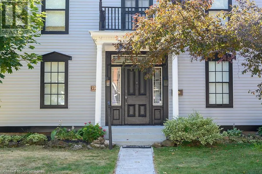 23 MOUNTAIN Street