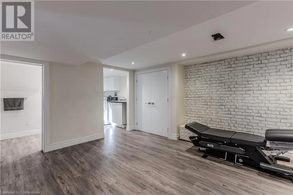 936 HARVEY Place