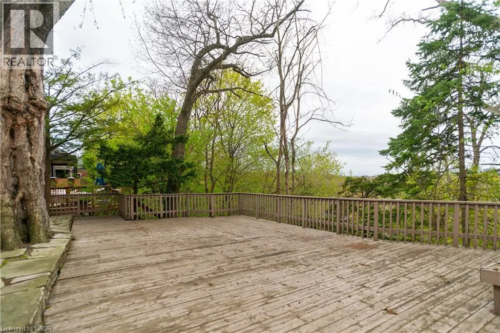 136 HUMBERCREST Boulevard