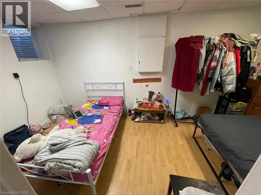988 PROSPERITY Court