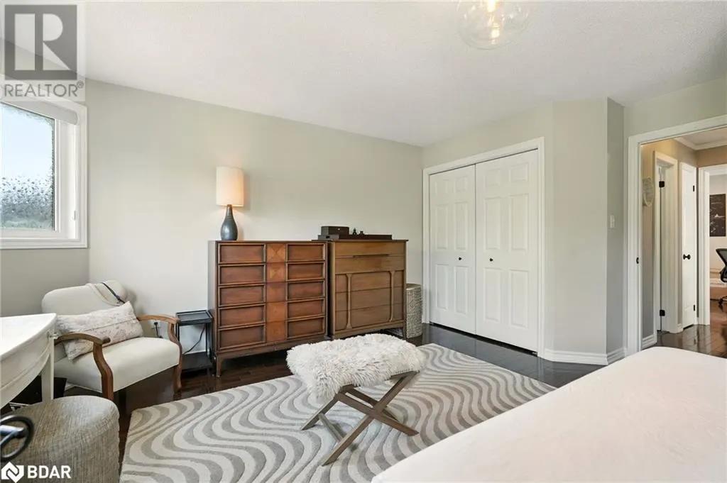 12 DUNNETT Drive