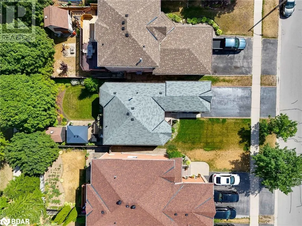12 DUNNETT Drive