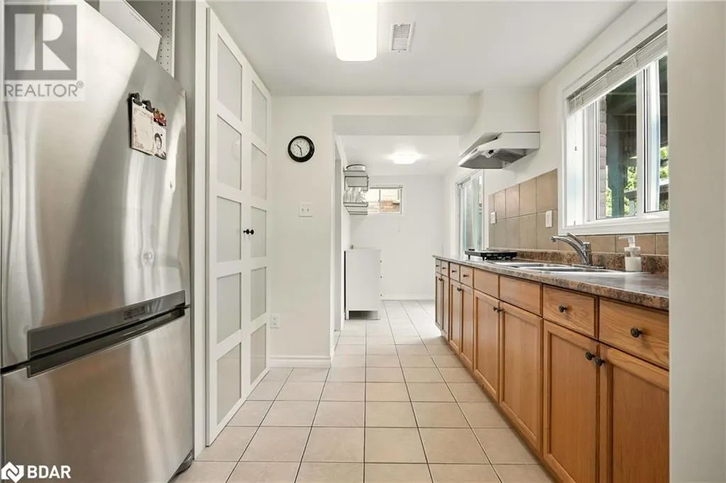 12 DUNNETT Drive