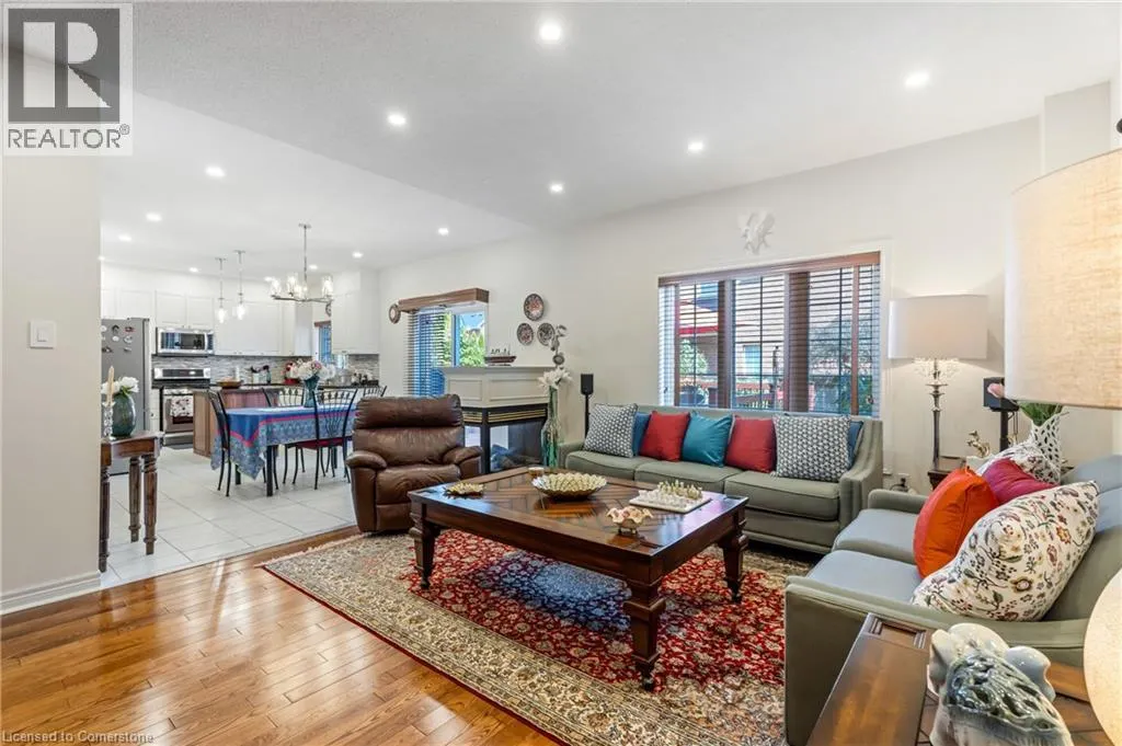 100 SPRINGSTEAD Avenue