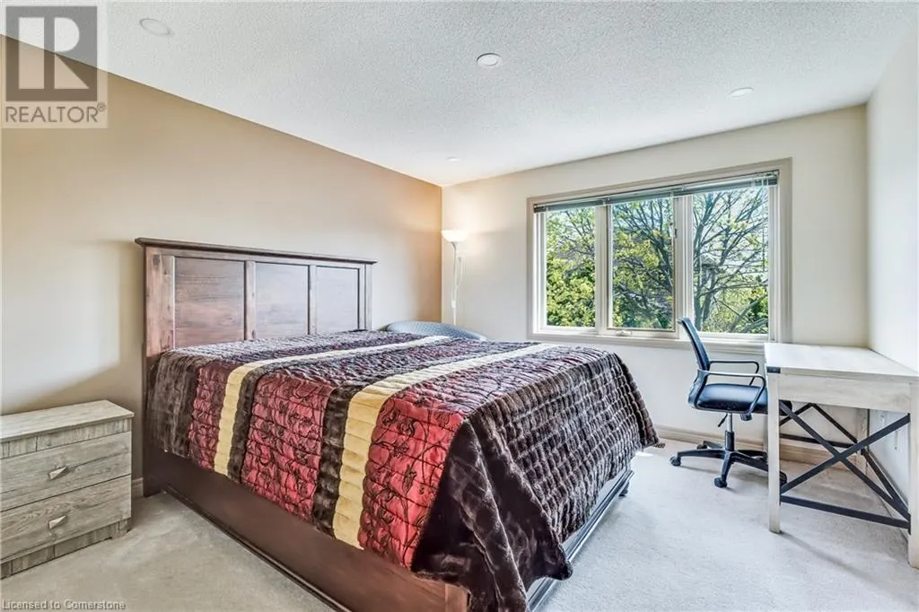 113 MEADOWLANDS Boulevard