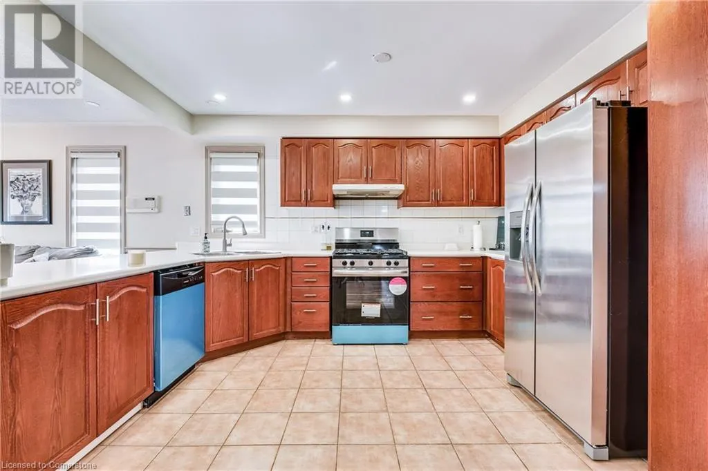 113 MEADOWLANDS Boulevard