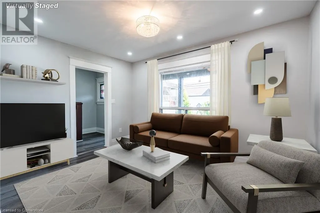 1124 CANNON Street E