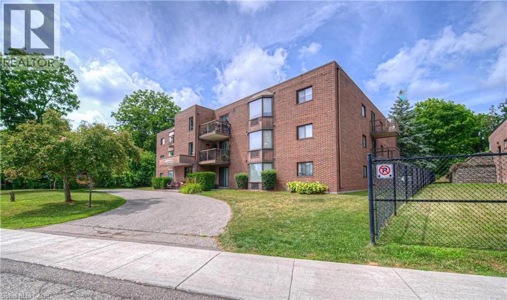 50 GIBSON Street Unit# 301, #301